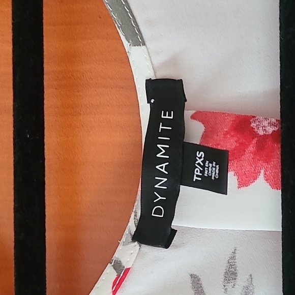 Dynamite Red and White Floral Blouse - Picture 2 of 5